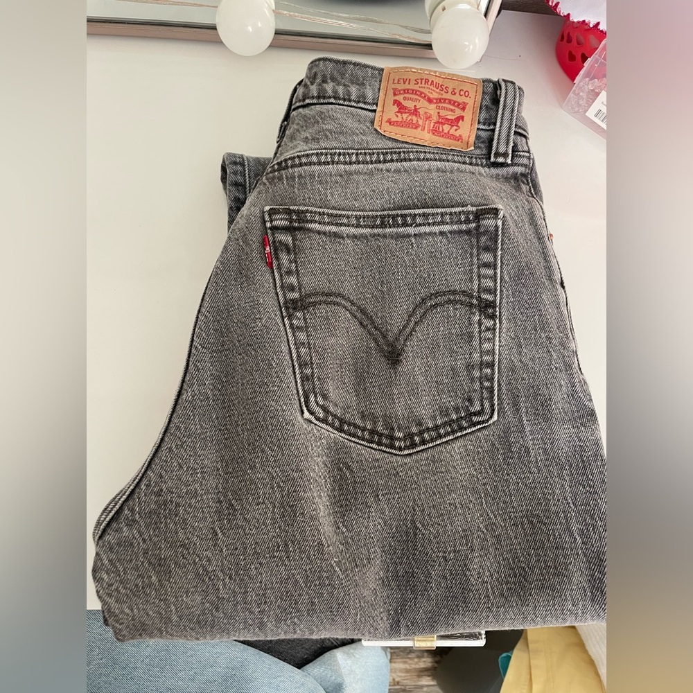 Levi’s ribcage straight